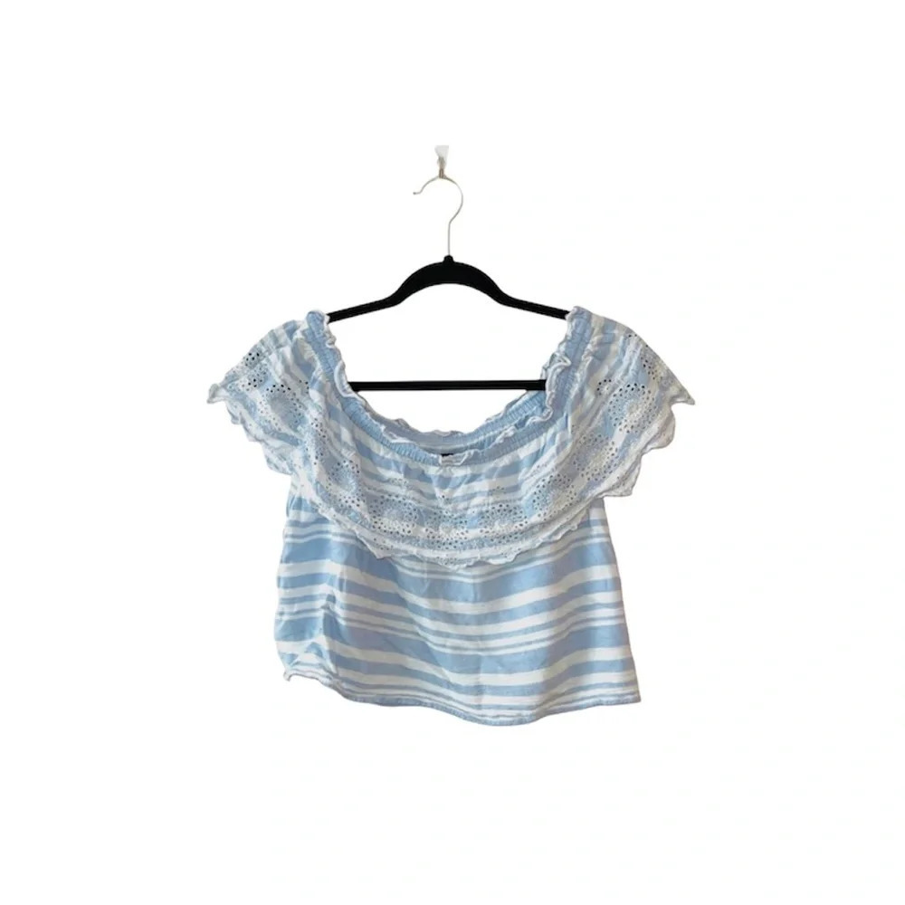 American Eagle NWOT Light Blue Striped Eyelet Off the Shoulder Top Small Women’s - Picture 6 of 9